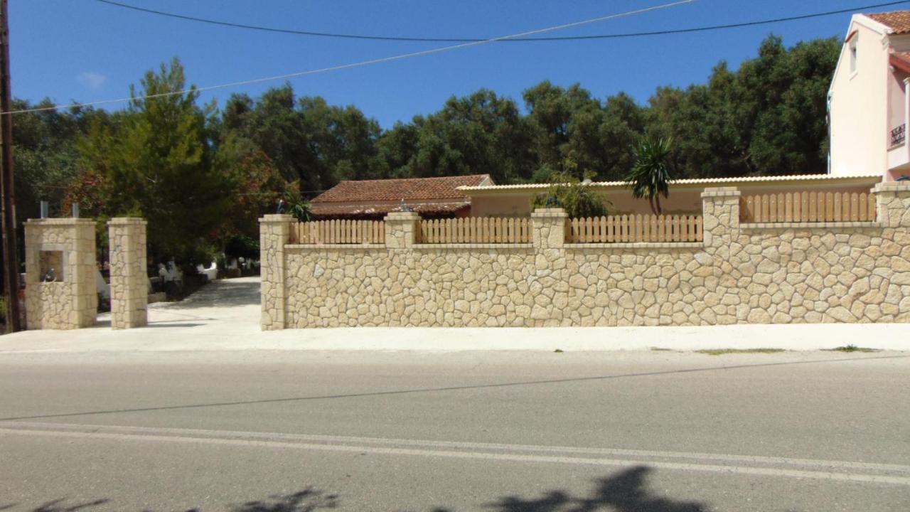 New Studios Mazis Λιαπάδες Εξωτερικό φωτογραφία